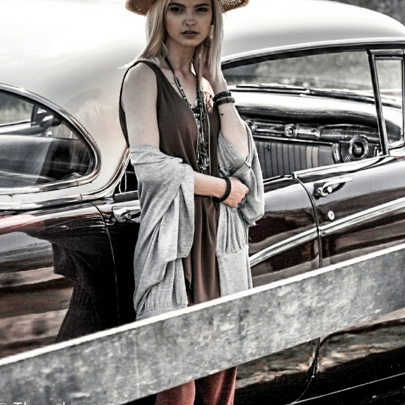 💕New boutique Draped cardi - Picture 2 of 10